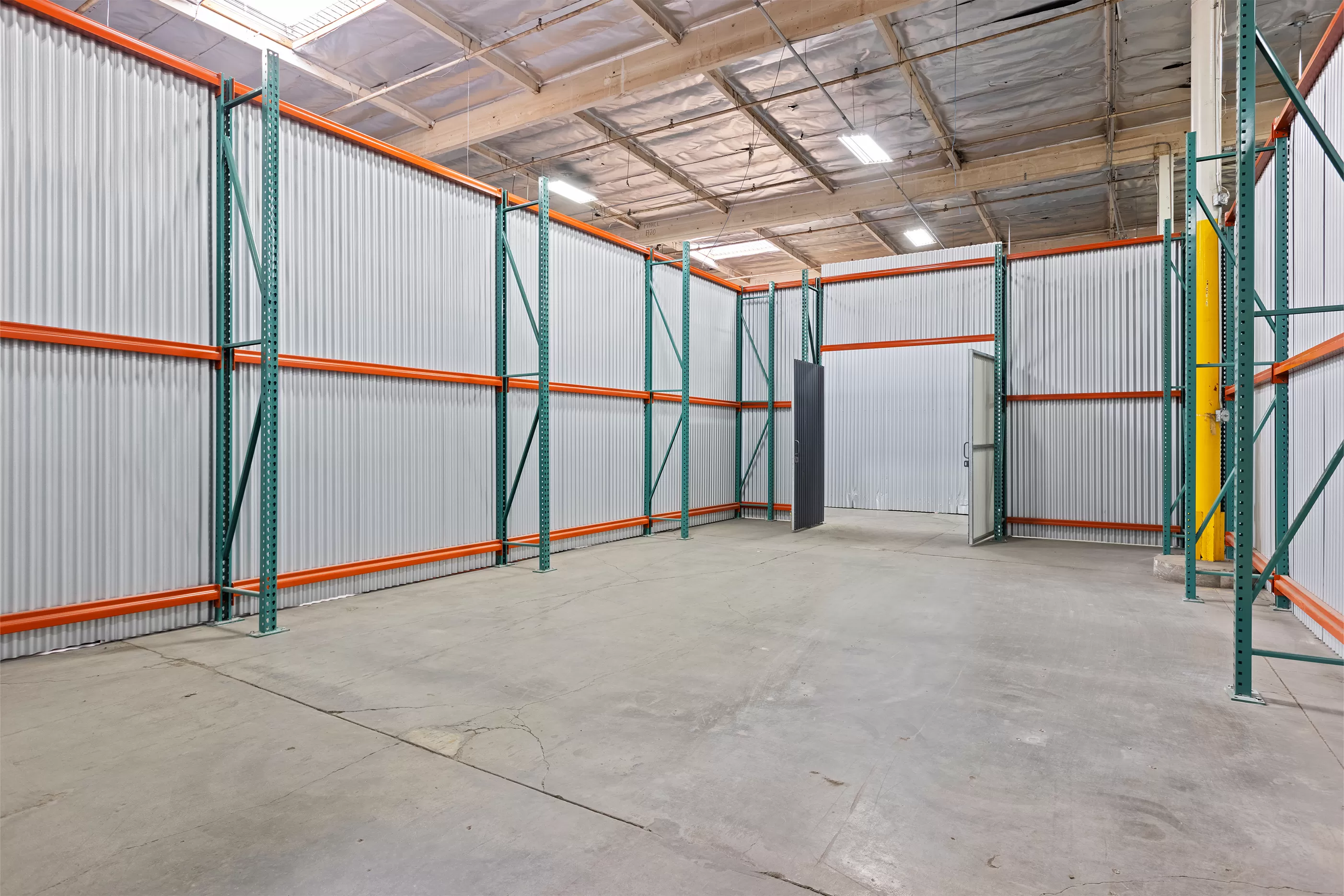 small warehouse space in chatsworth
