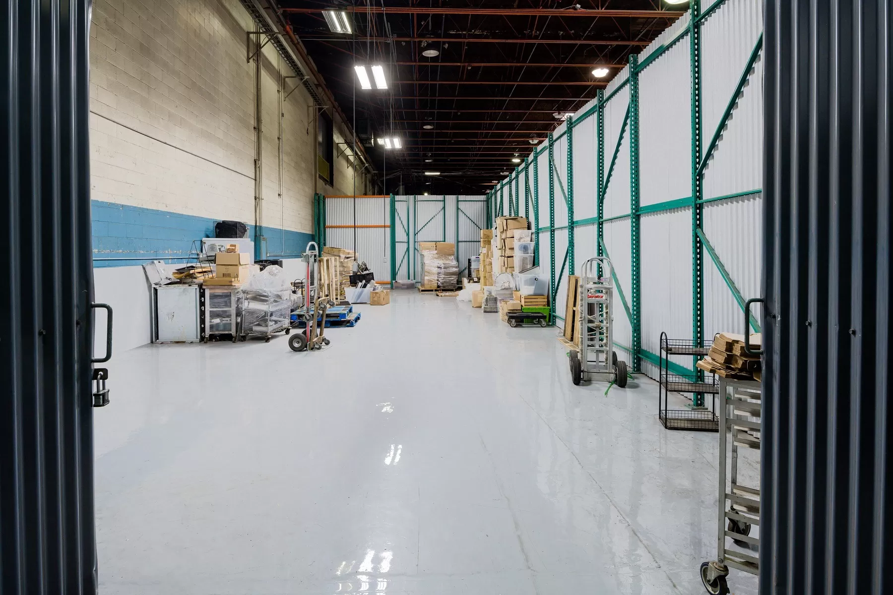 Las Vegas, NV Small Business Warehouse Space for Rent ReadySpaces