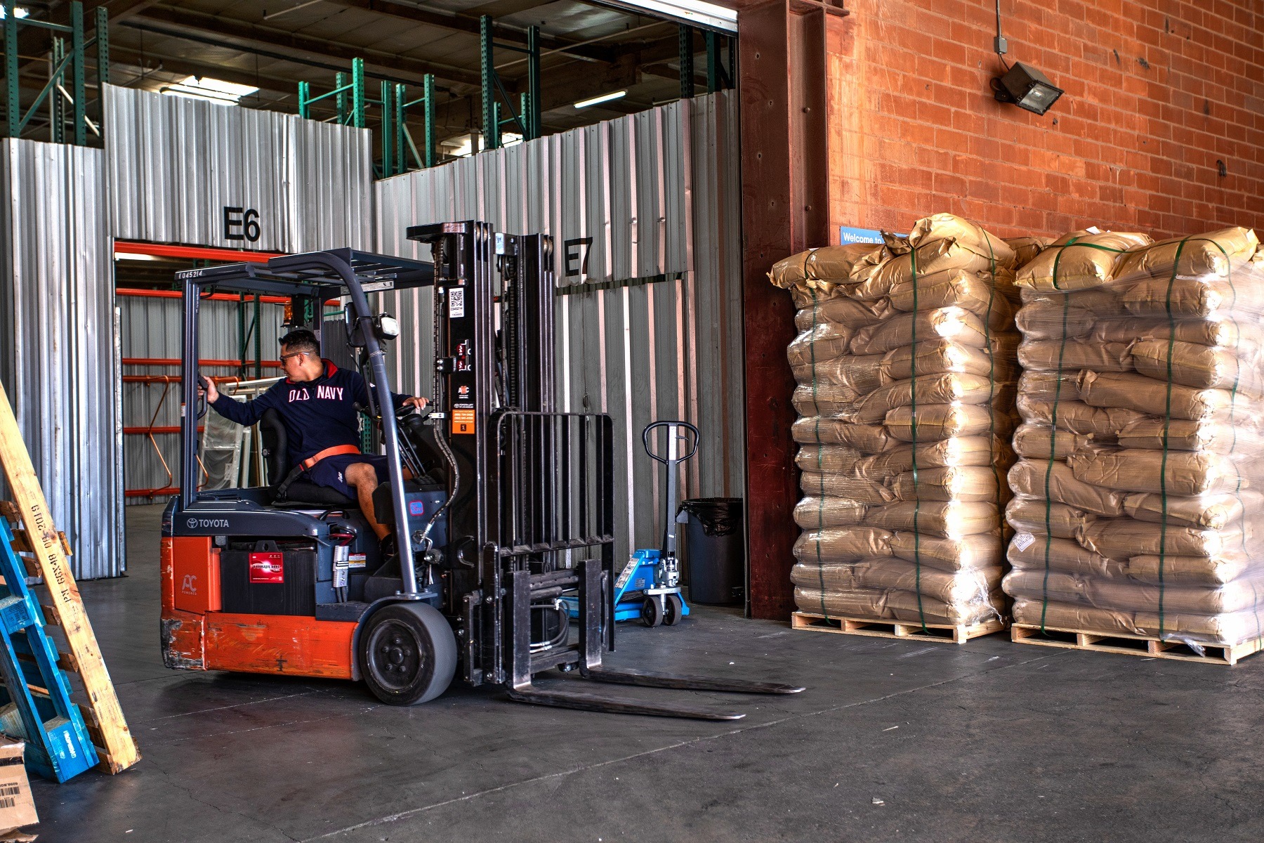 San Diego, CA Small Business Warehouse Space for Rent ReadySpaces